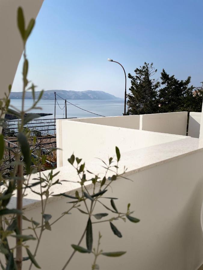 Apartment Vila ** Stinica Buitenkant foto